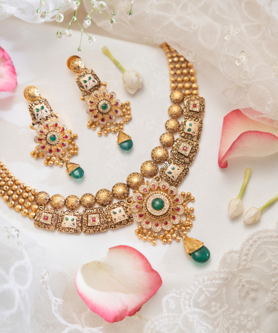 Antique Style Rings Collection